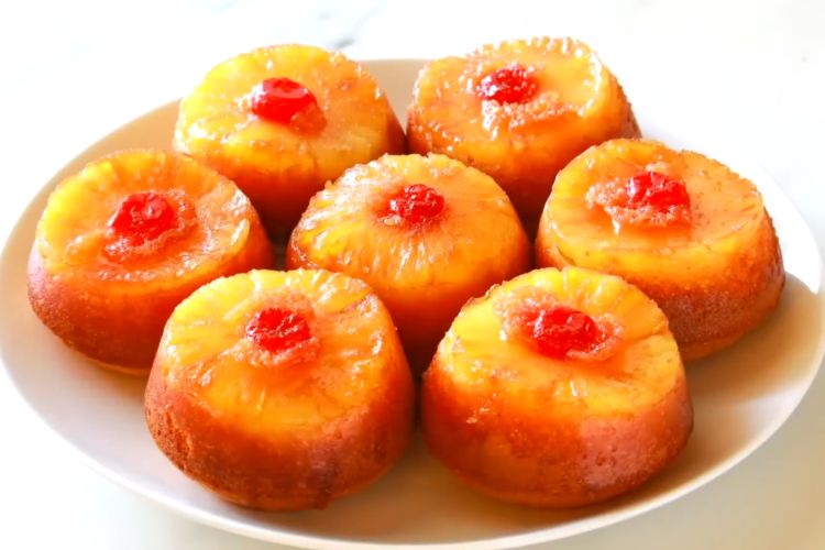 mini pineapple upside down cakes recipe 06